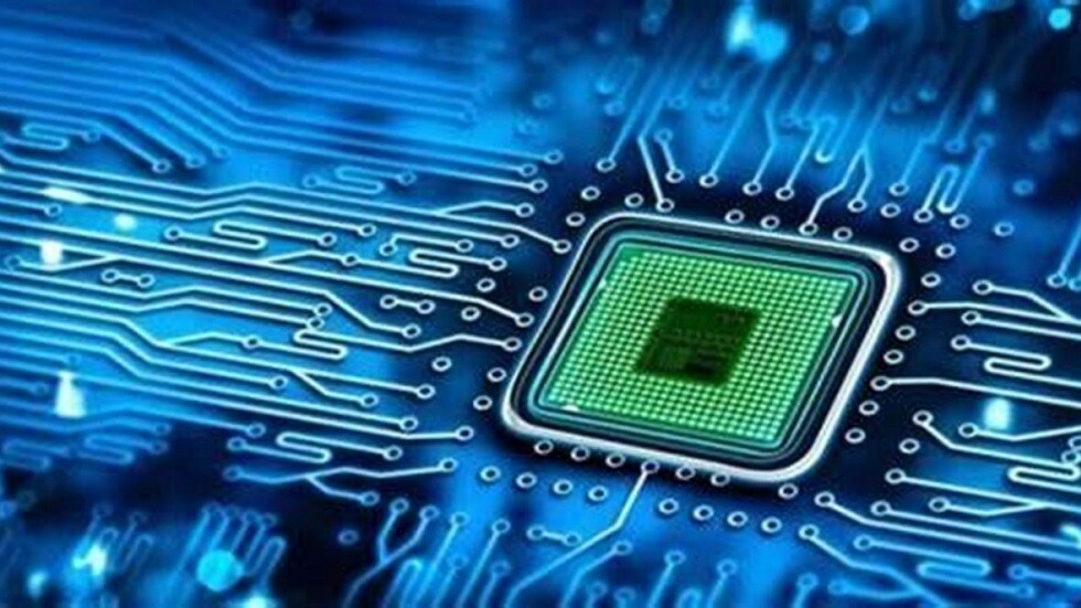 سباق رقائق الذكاء الاصطناعي يشتعل عالميًا.. والشرق الأوسط يدخل المنافسة بثقة