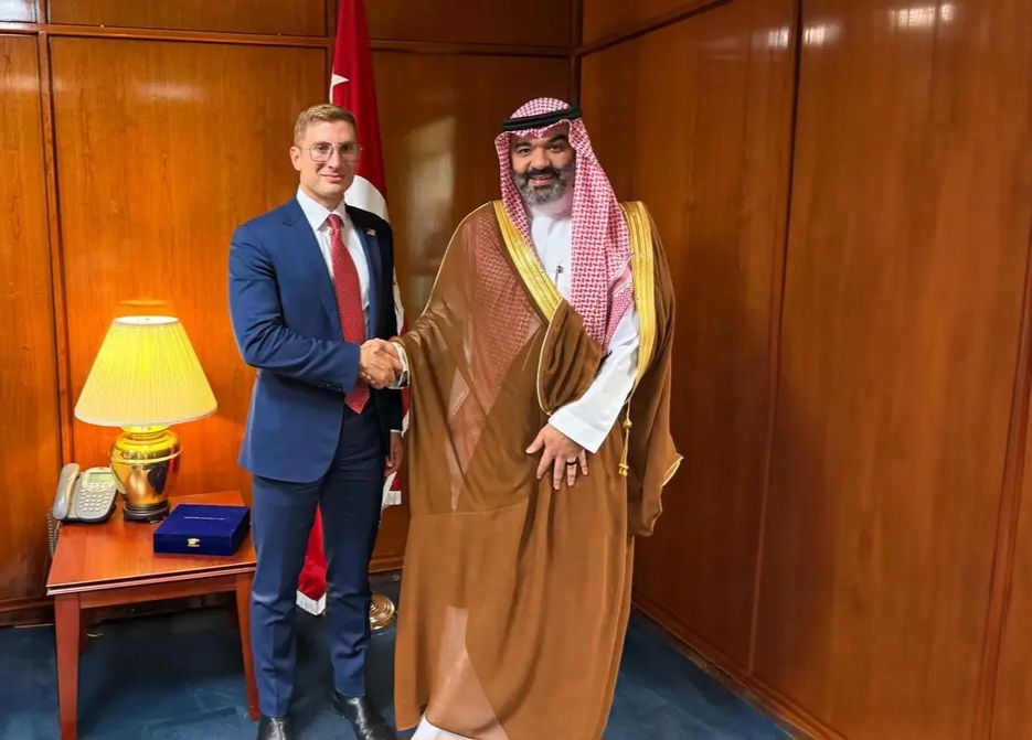 “السواحه” يبحث تطوير الشراكة السعودية الأميركية في الابتكار والتقنيات النظيفة