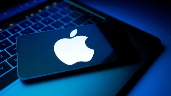 ميزة واحدة تمنح “أبل” أفضلية مفاجئة في سباق الذكاء الاصطناعي