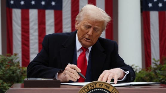 “ترمب” يتحرك لتوحيد قوانين الذكاء الاصطناعي ويعلن أمرًا تنفيذيًا هذا الأسبوع