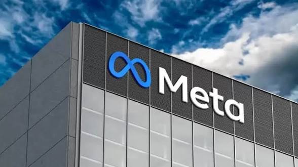 “ميتا” تقلص مئات الوظائف لتعزيز استثماراتها في الذكاء الاصطناعي